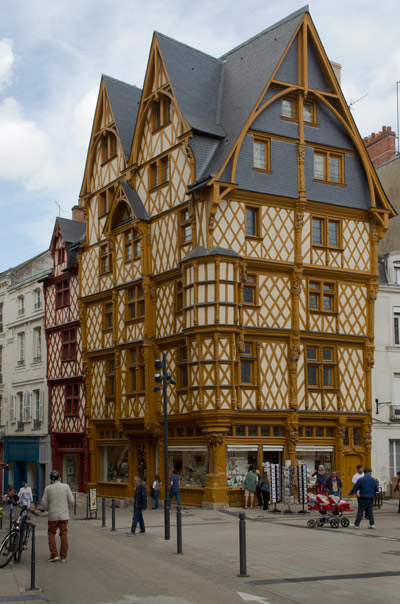 maison Adam a Angers